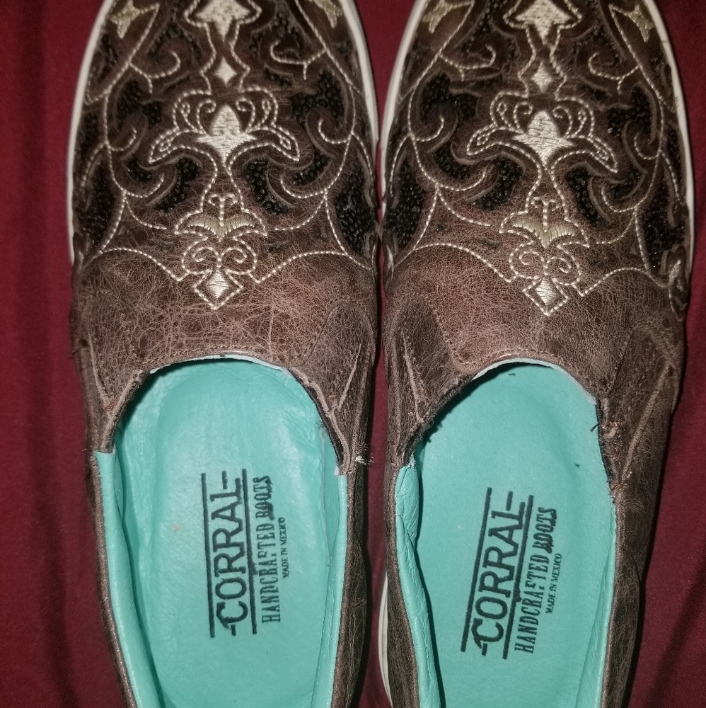 Coral custom shoes